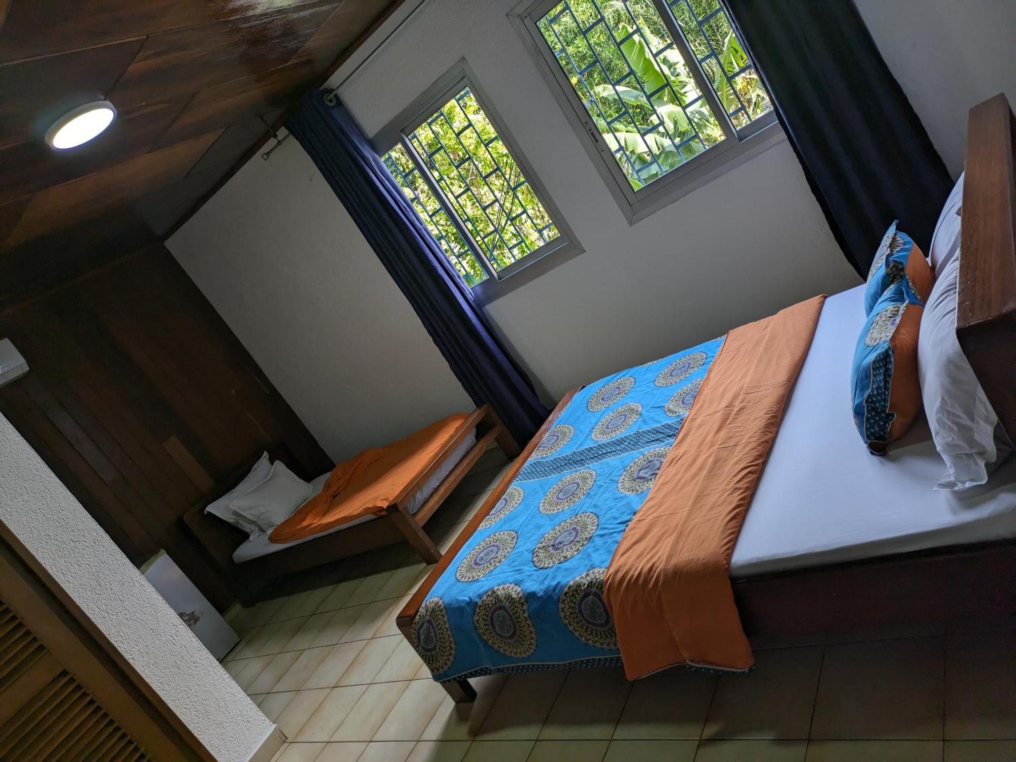 Foyer Du Marin - Deutsche Seemannsmission Douala Exteriör bild